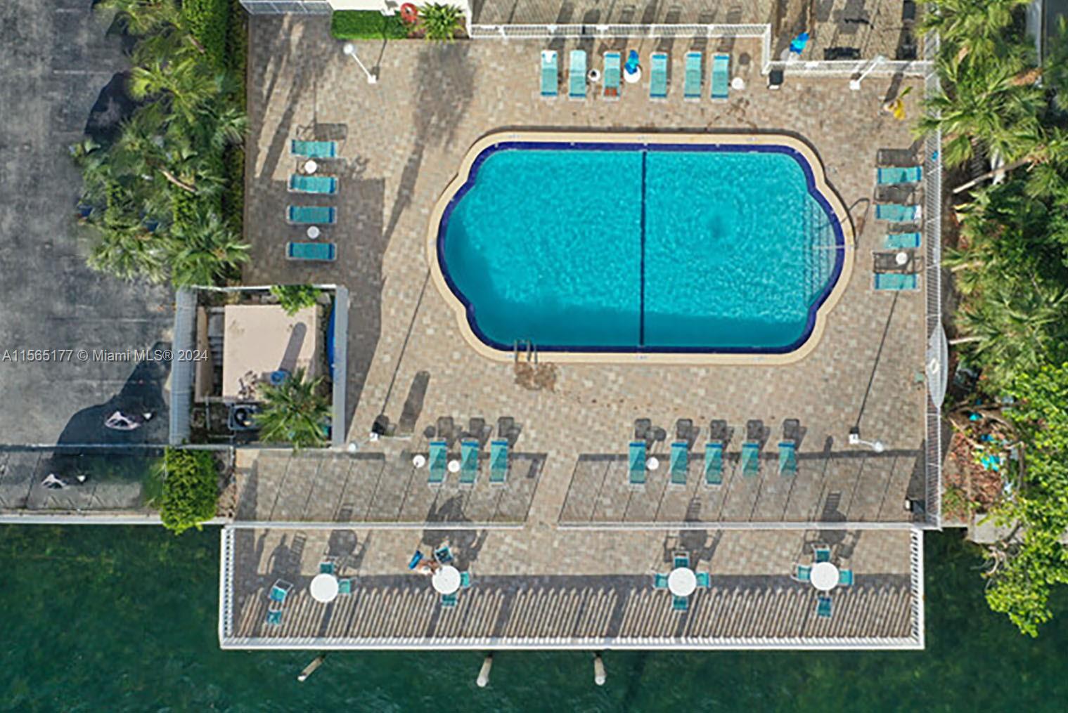 1455 N Treasure Dr # 7F