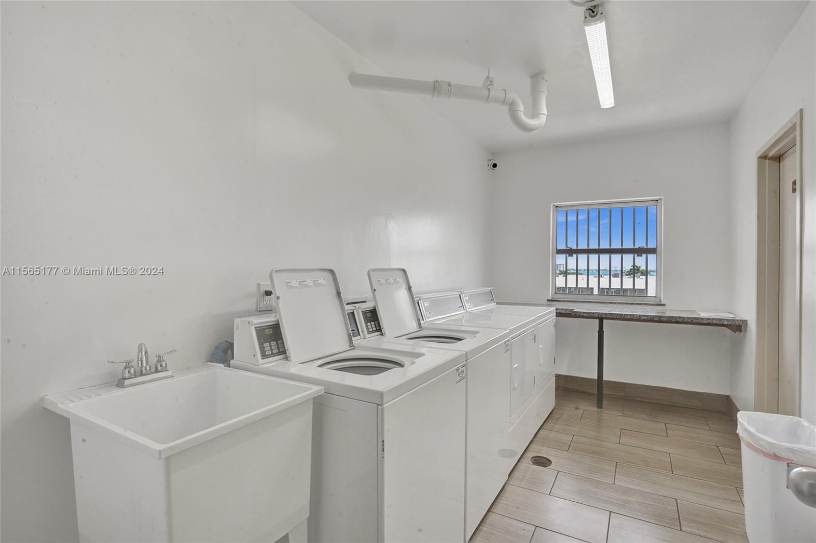 1455 N Treasure Dr # 7F