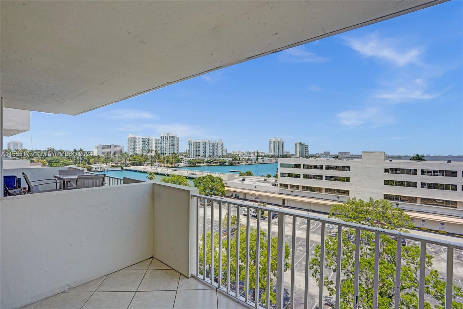 1455 N Treasure Dr # 7F