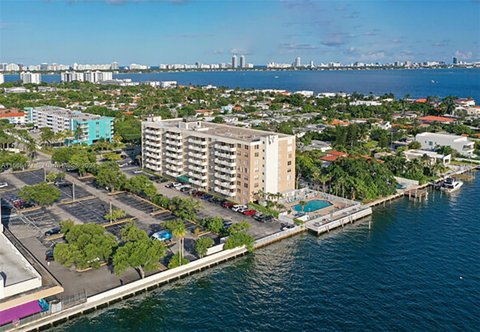 1455 N Treasure Dr # 7F