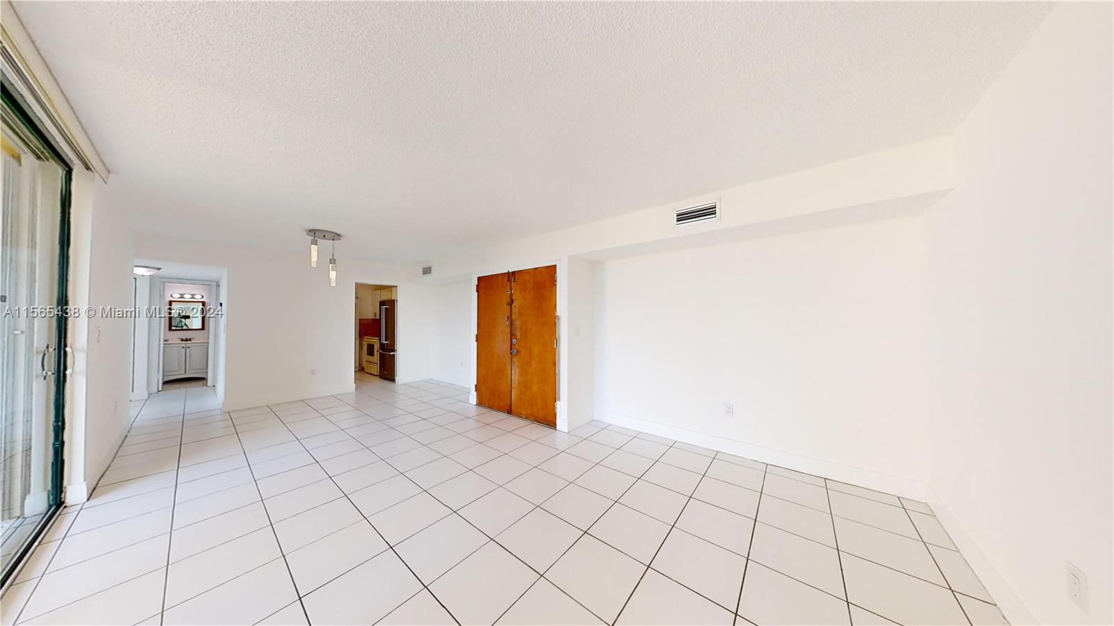 11790 SW 18th St # 3 Unit: 528-3