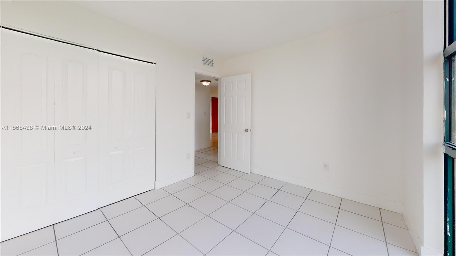 11790 SW 18th St # 3 Unit: 528-3
