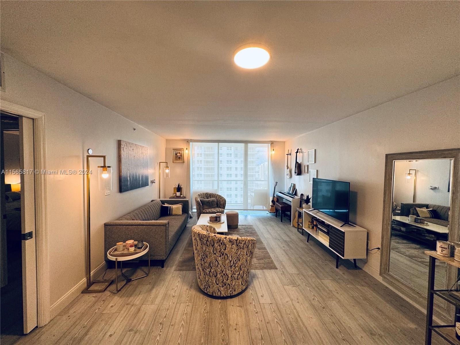 1155 Brickell Bay Dr # 2506