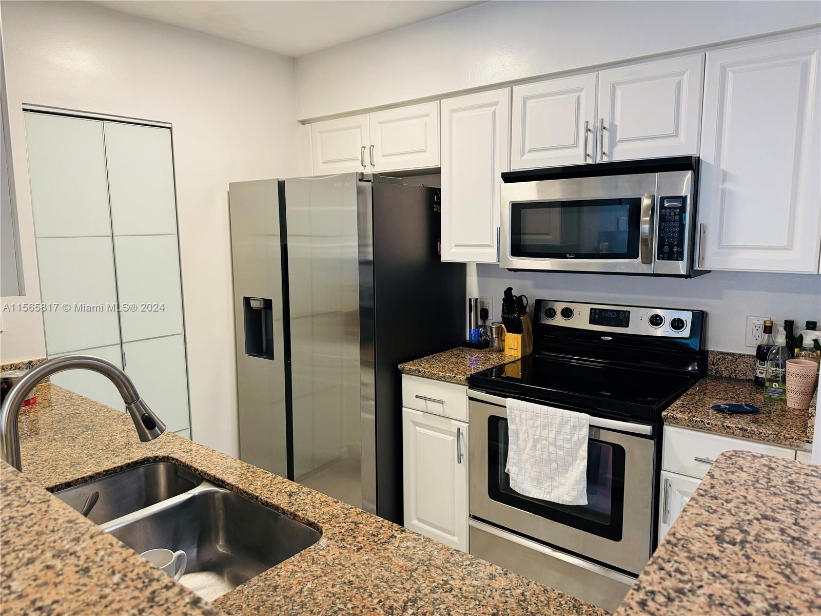 1155 Brickell Bay Dr # 2506
