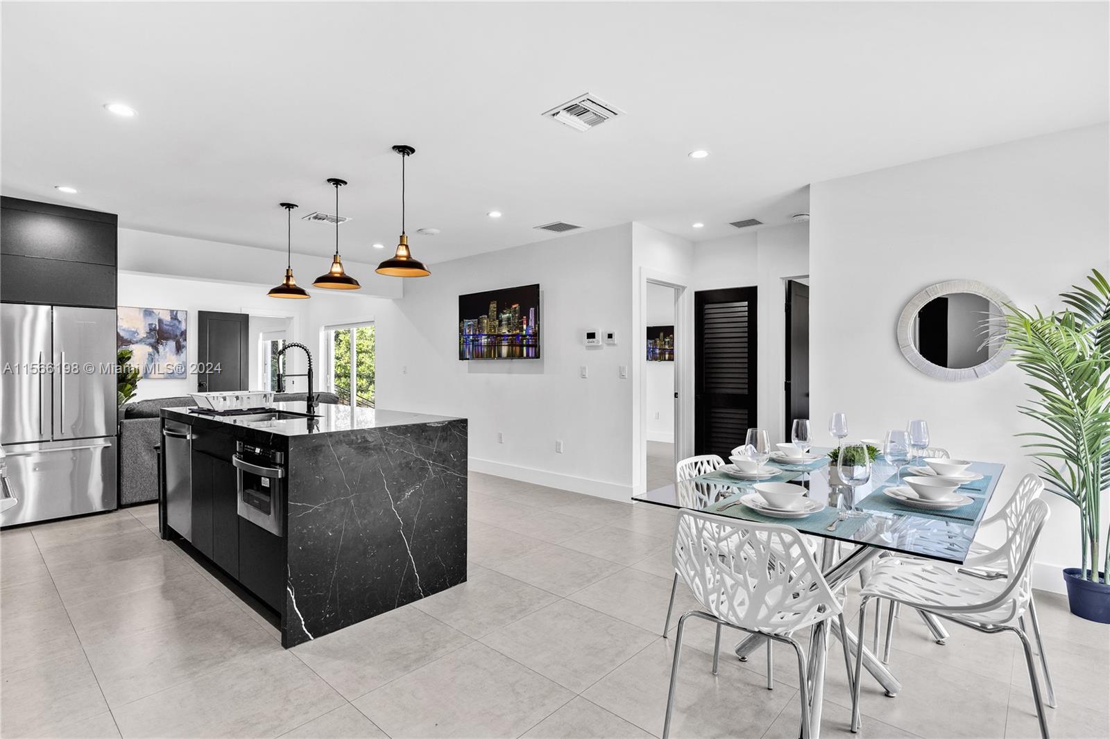 15 NW 52nd St