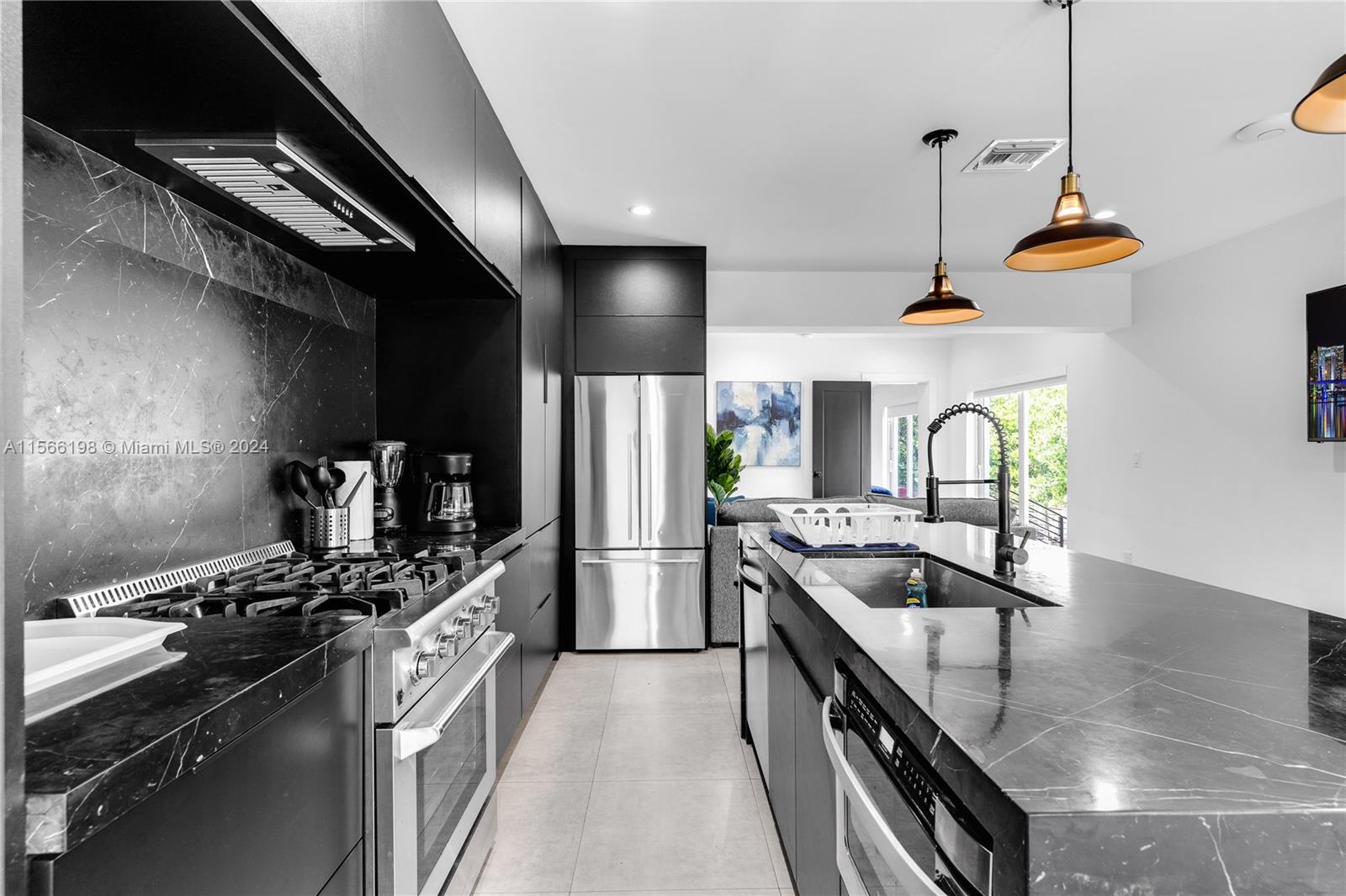 15 NW 52nd St