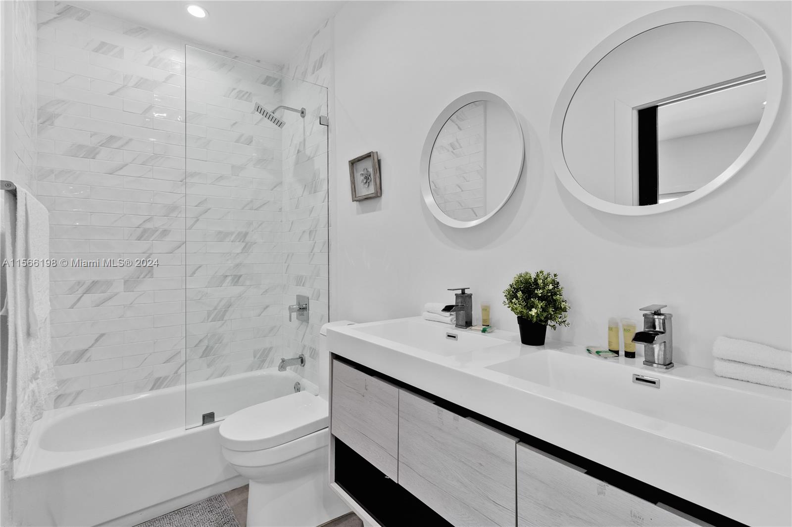 15 NW 52nd St