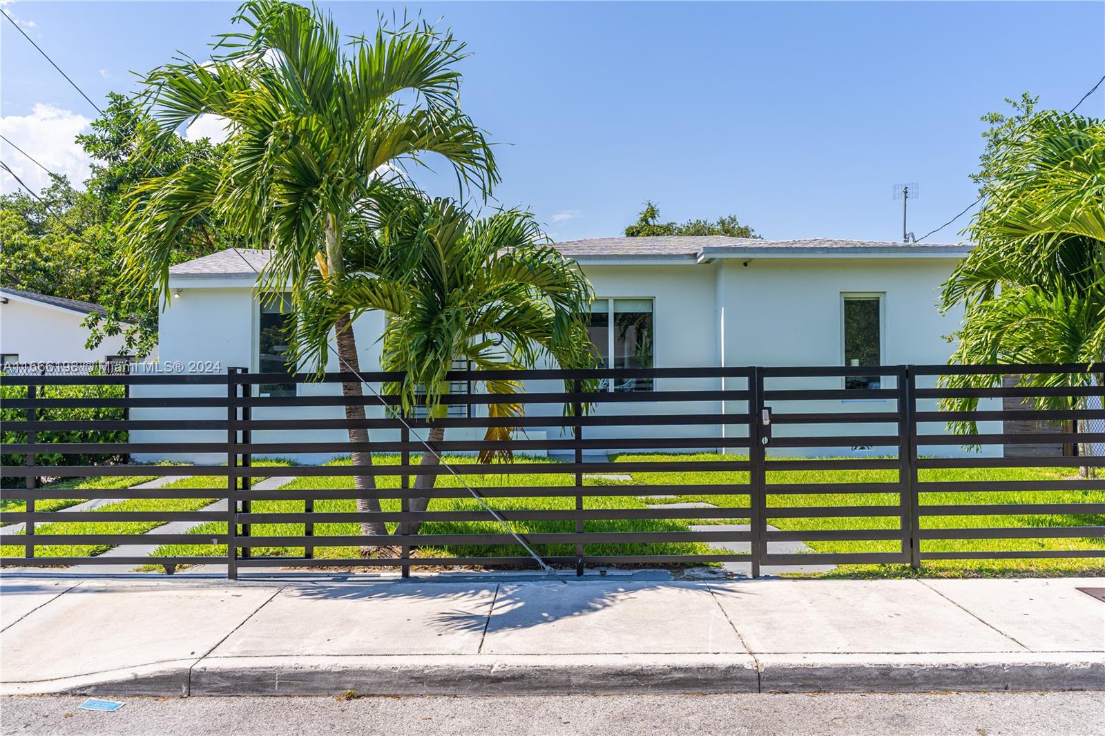 15 NW 52nd St