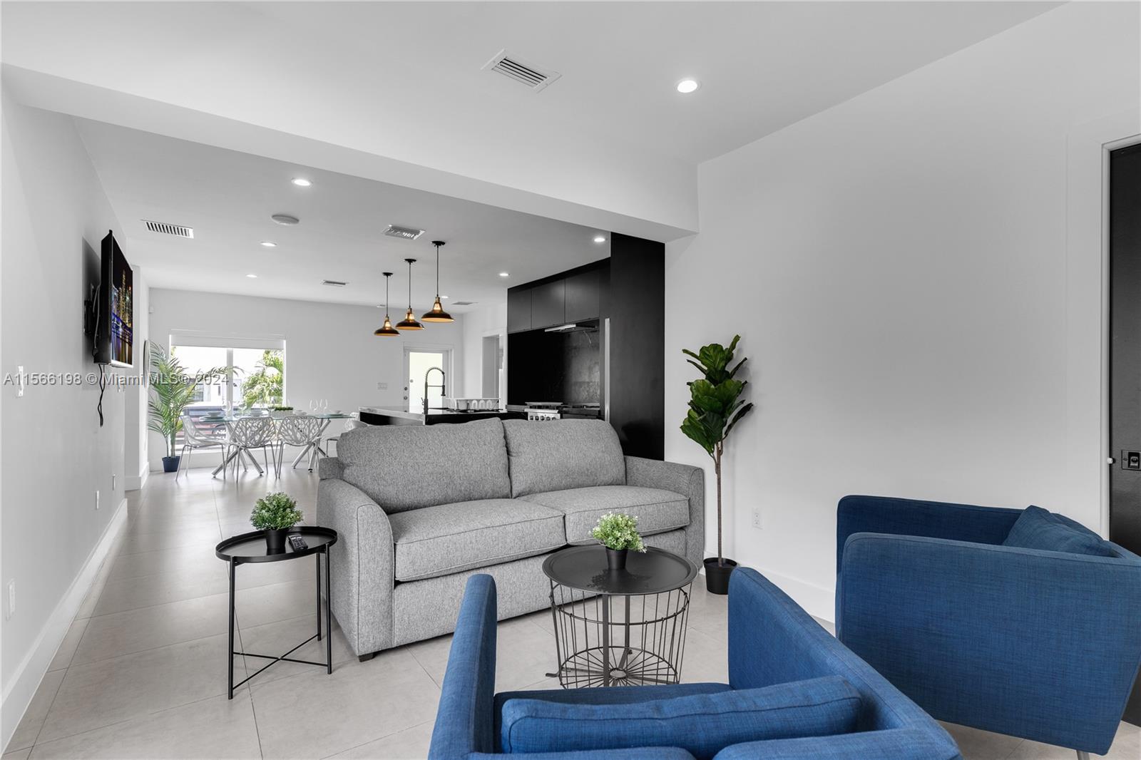 15 NW 52nd St