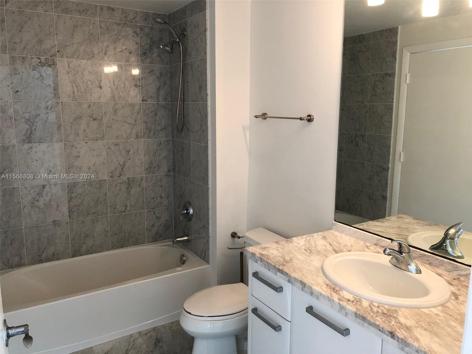 253 NE 2nd St # 4207