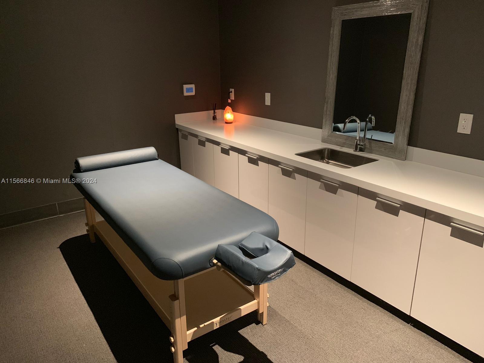 1600 NE 1st Ave # 2406