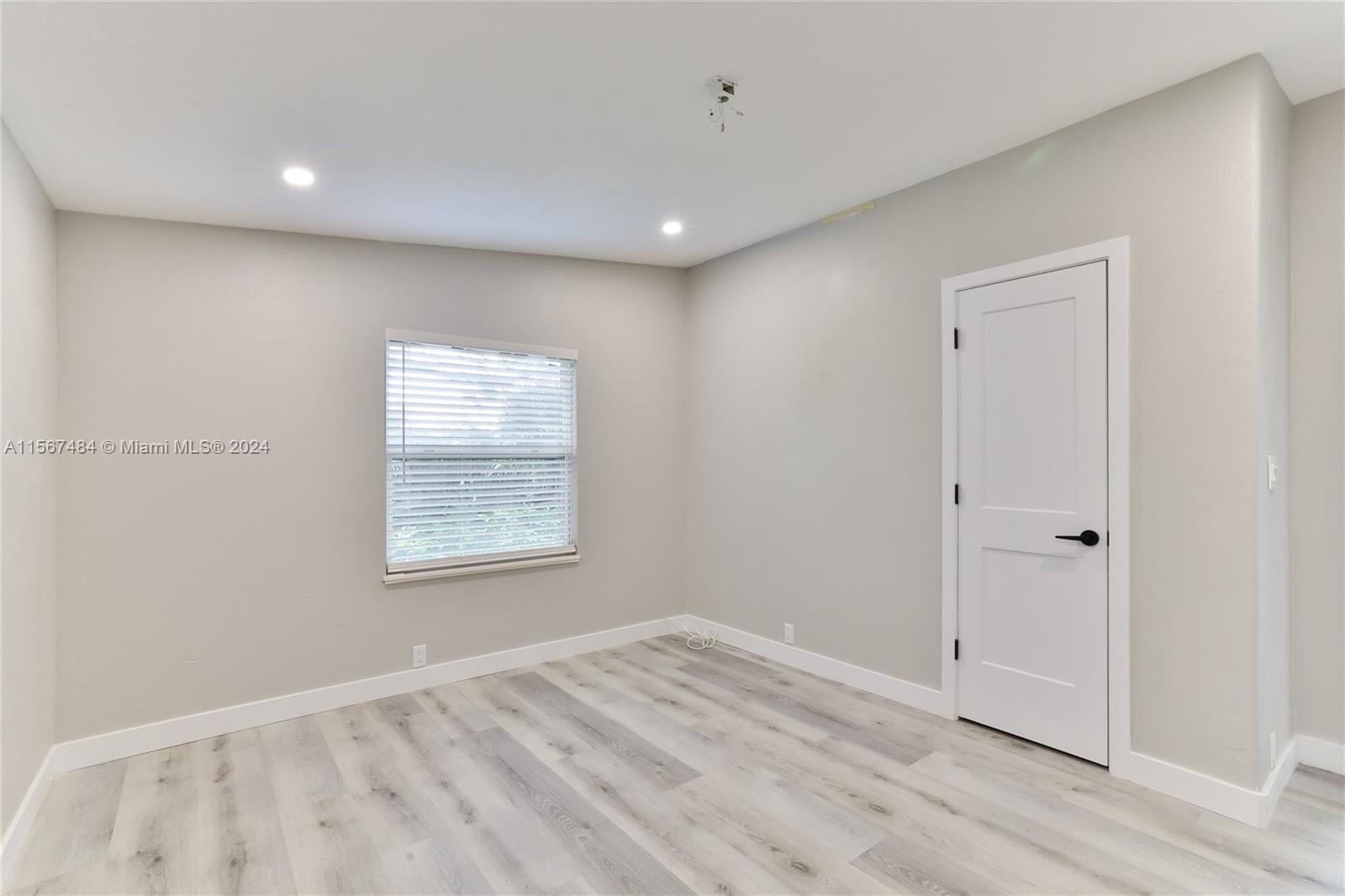 508 Halyard Circle