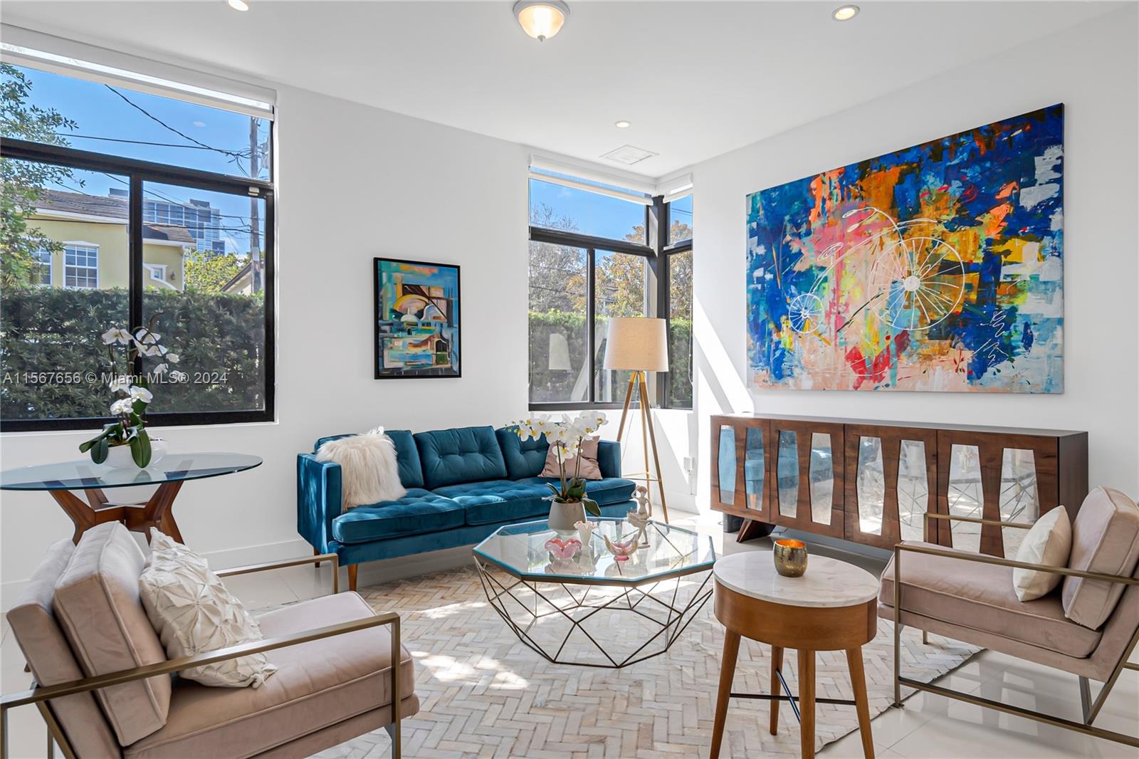3443 Shipping Ave # 3443