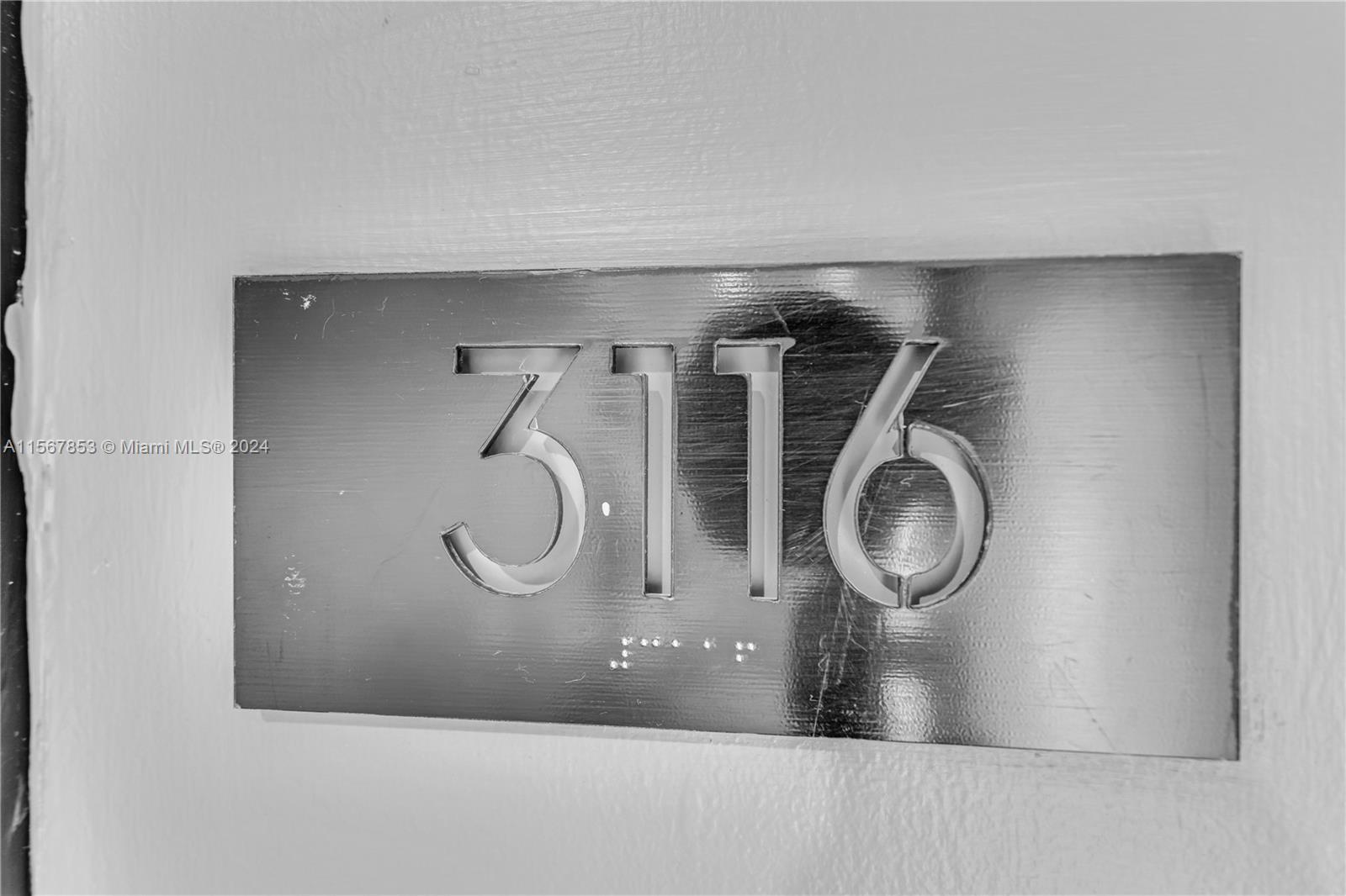 121 NE 34th St # 3116