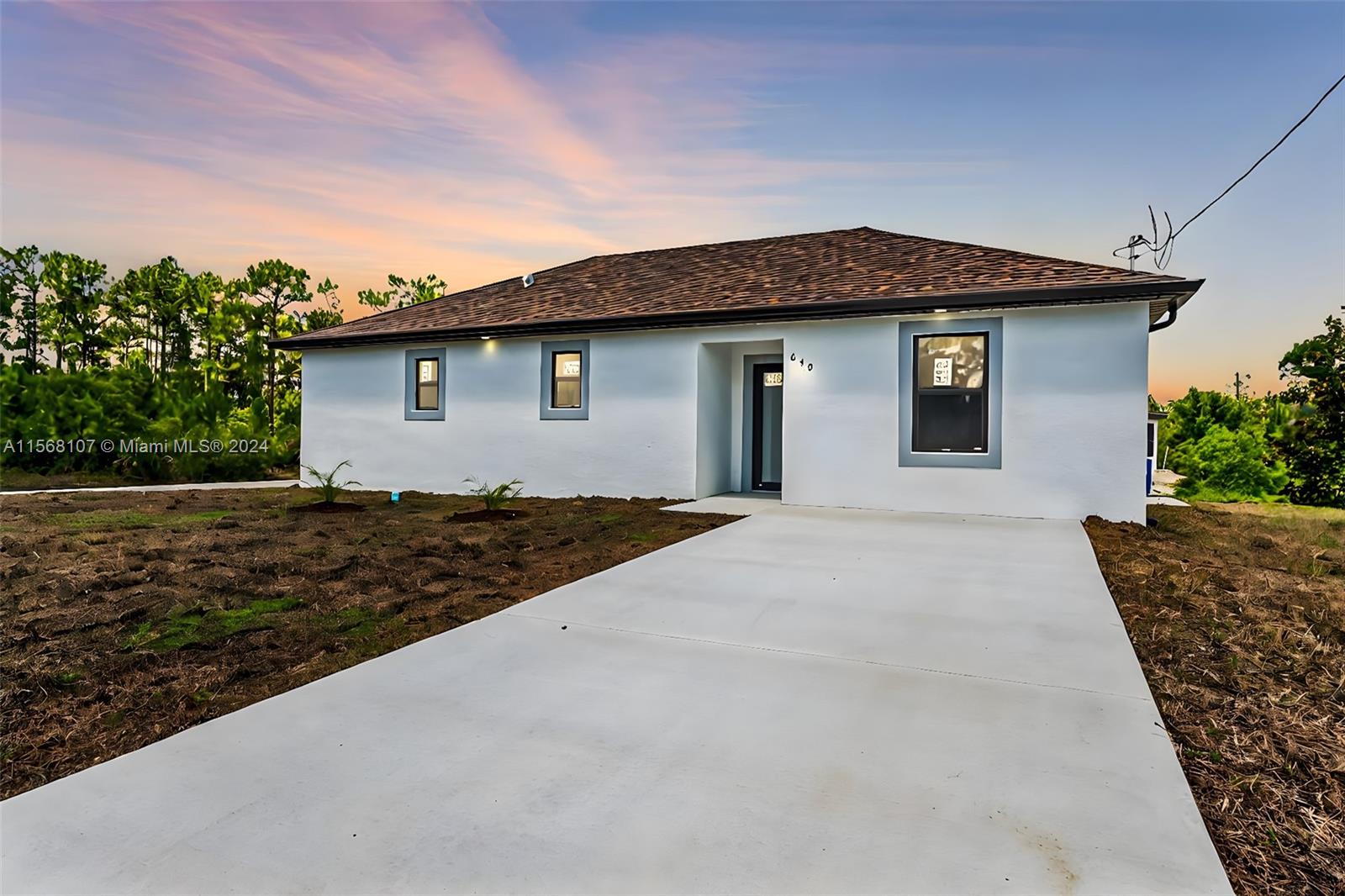 636 Eisenhower Blvd