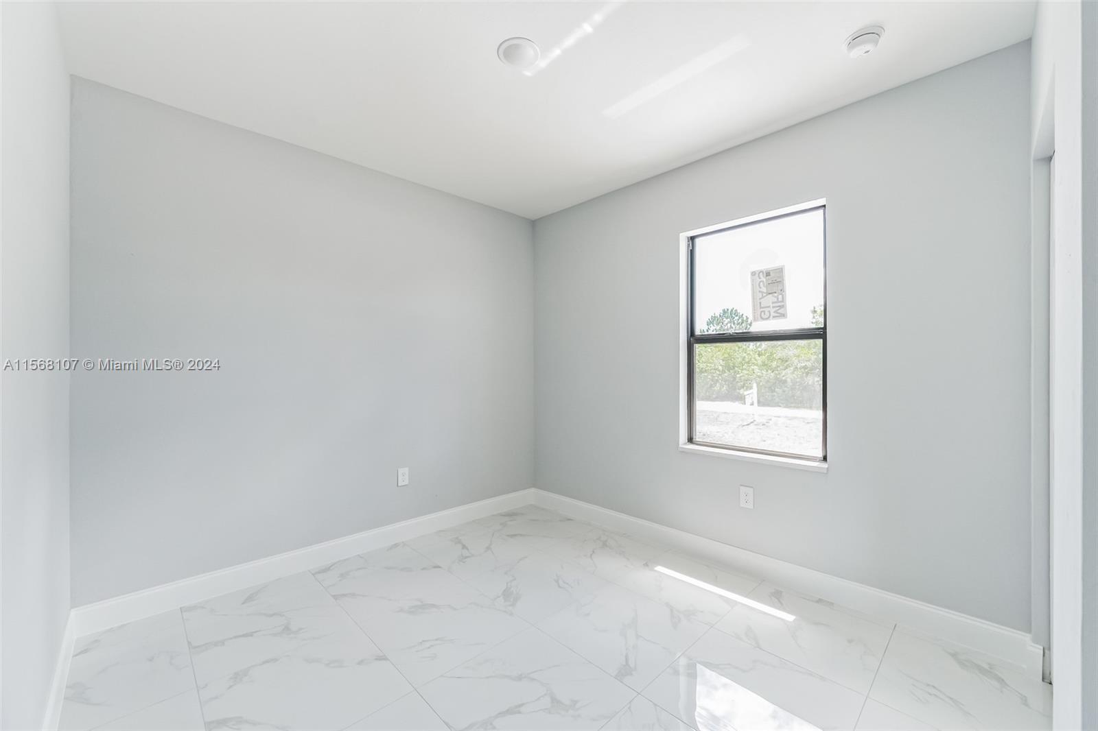 636 Eisenhower Blvd