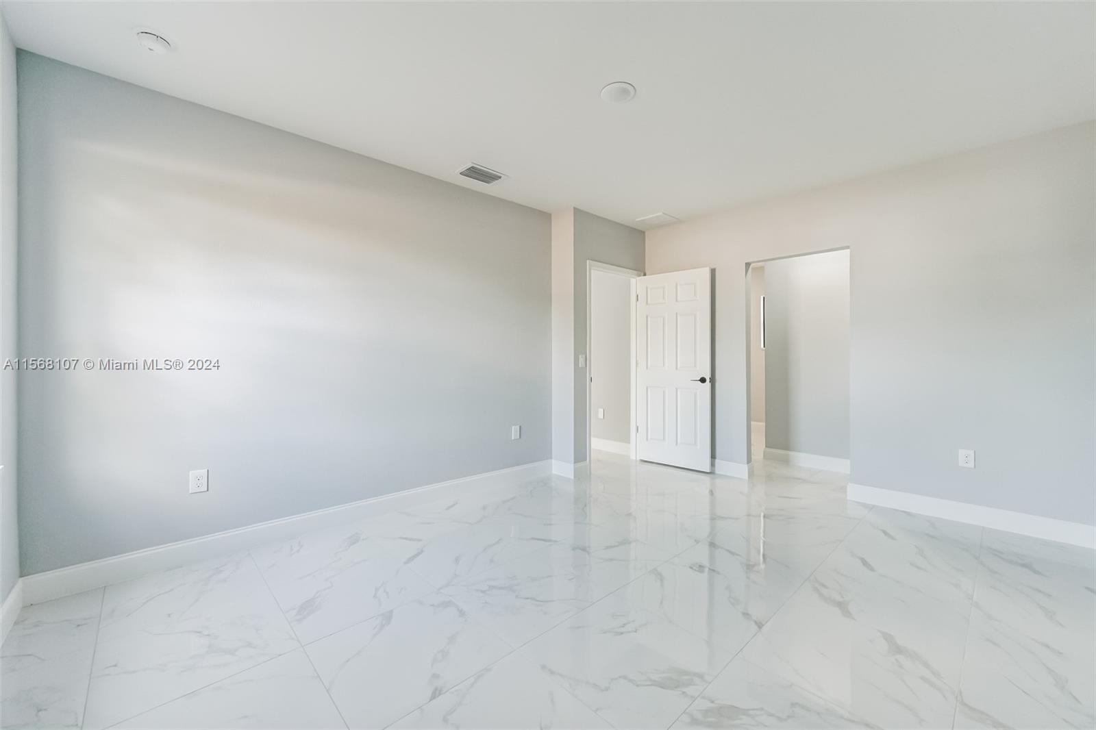 636 Eisenhower Blvd