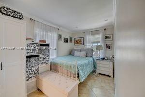 1010 NW 147th St