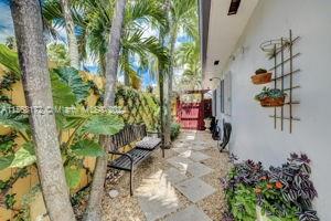 1010 NW 147th St