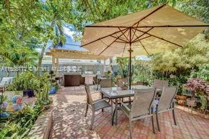 1010 NW 147th St