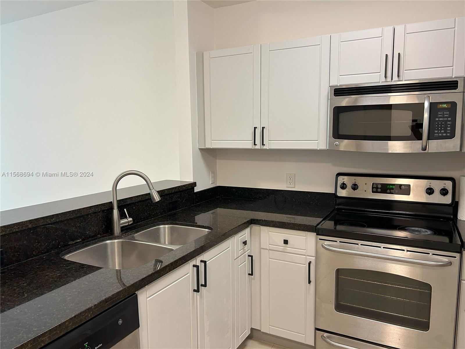 652 NE 63rd St # 105