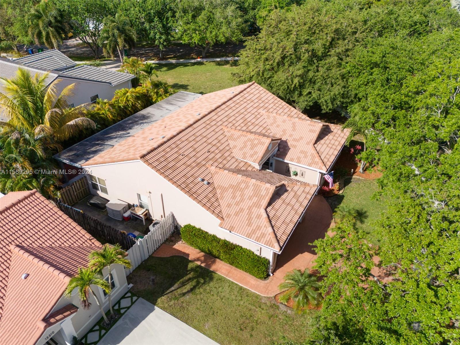 13320 SW 17th Ct