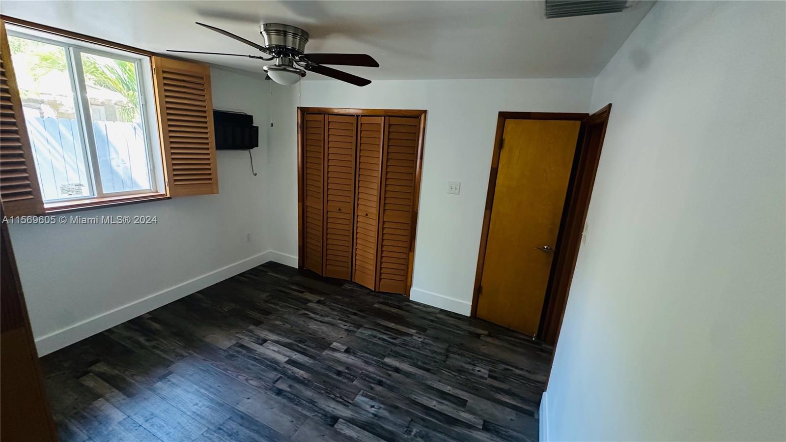 3055 NW 13th St Unit: .