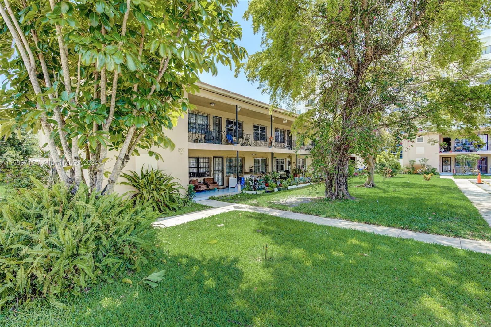 291 E 4th Ave # 3