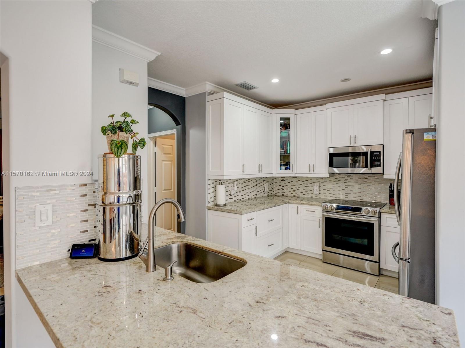3123 NW 101st Place