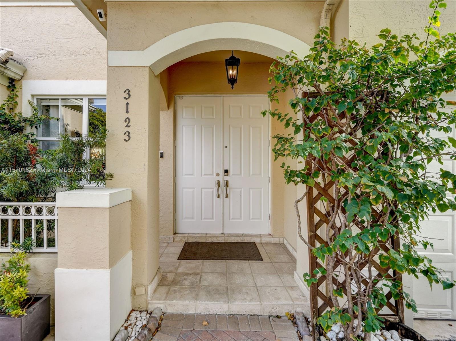 3123 NW 101st Place