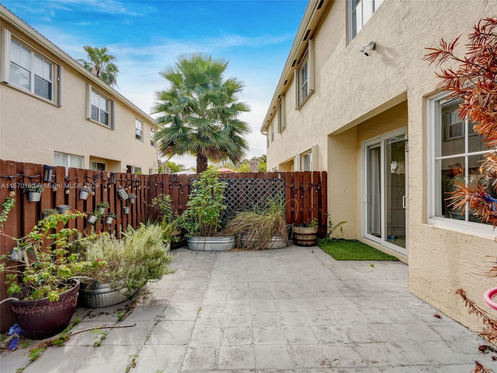 3123 NW 101st Place