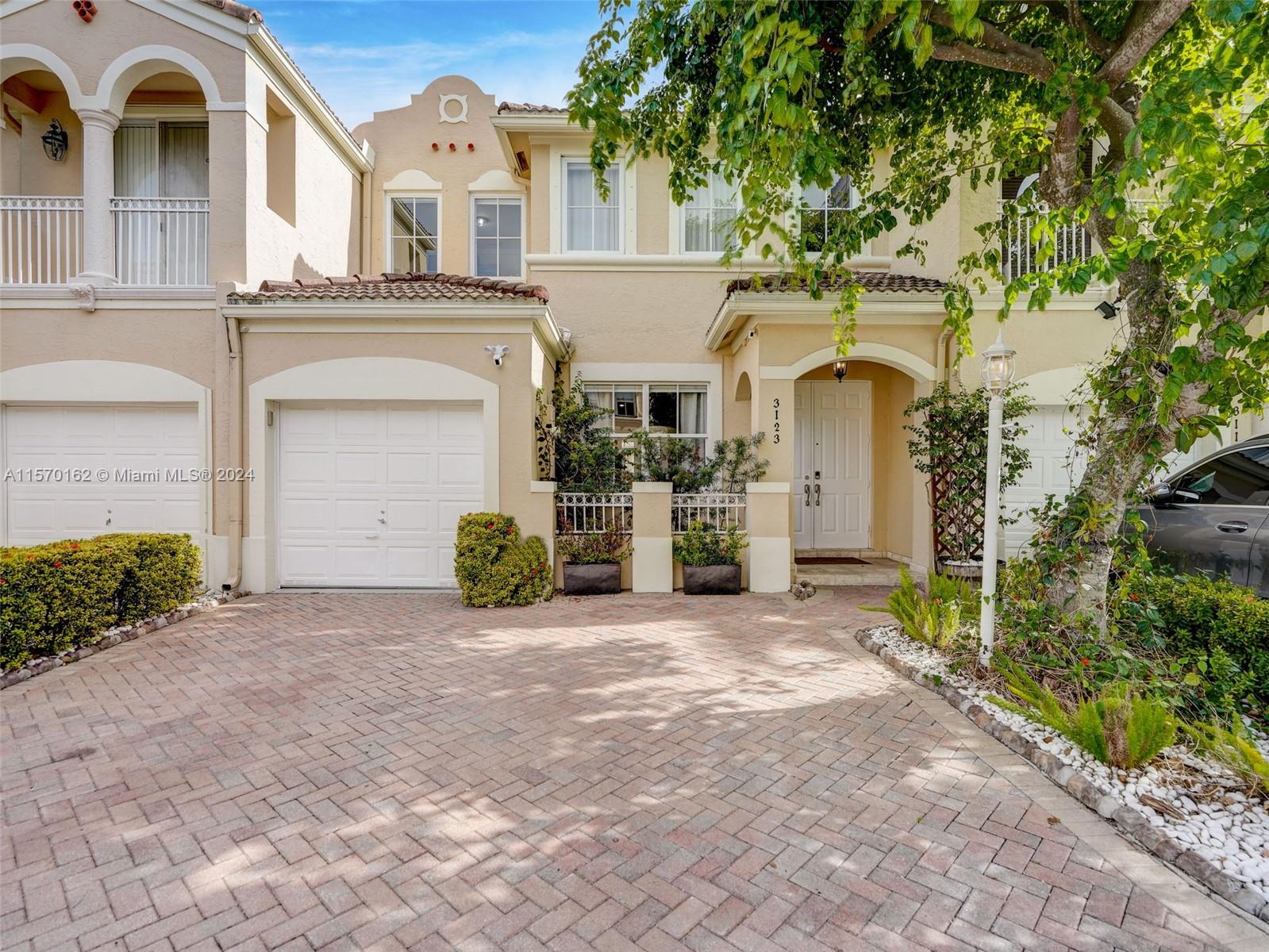 3123 NW 101st Place