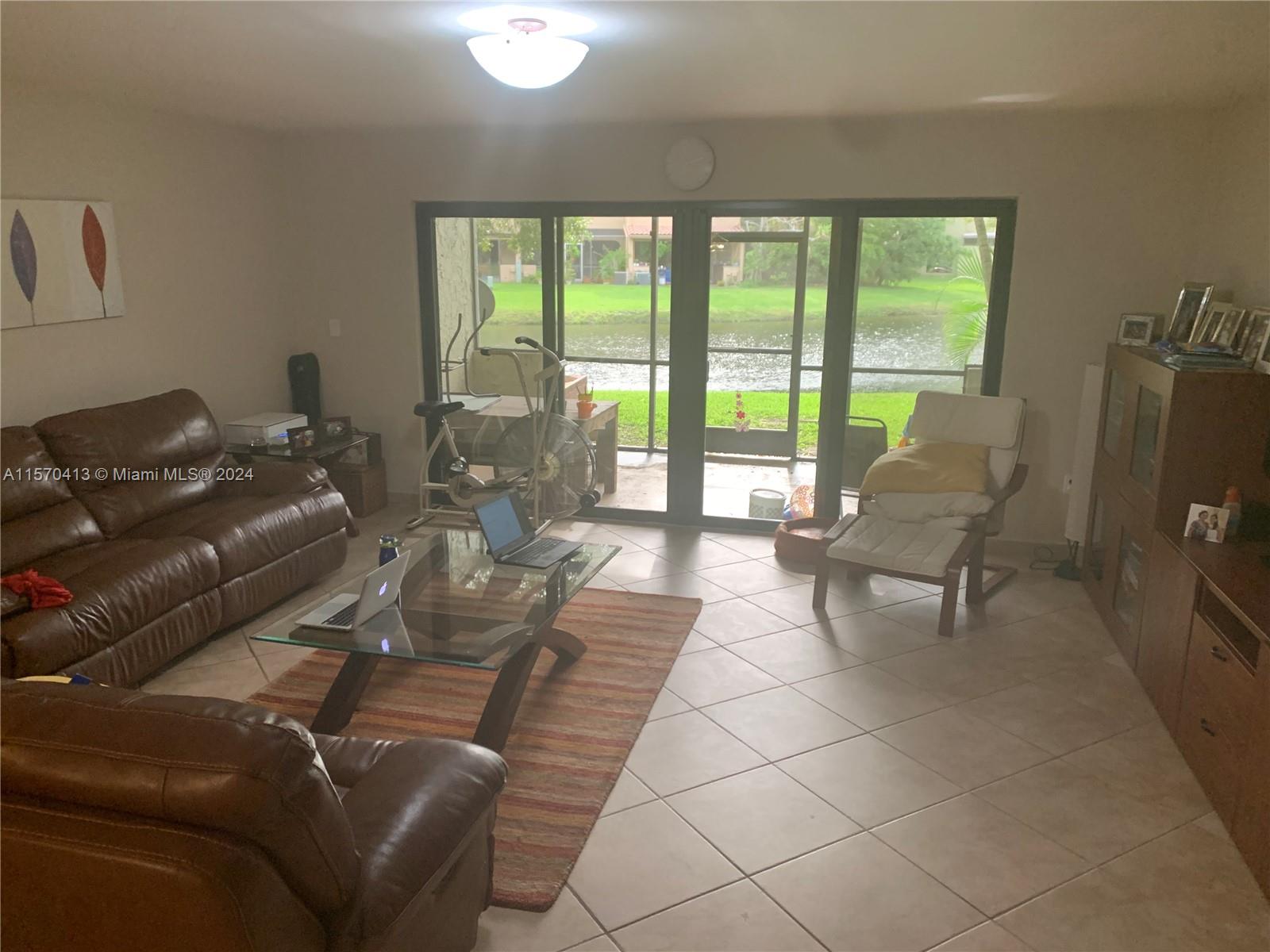 3910 Estepona Ave Unit: 8D5