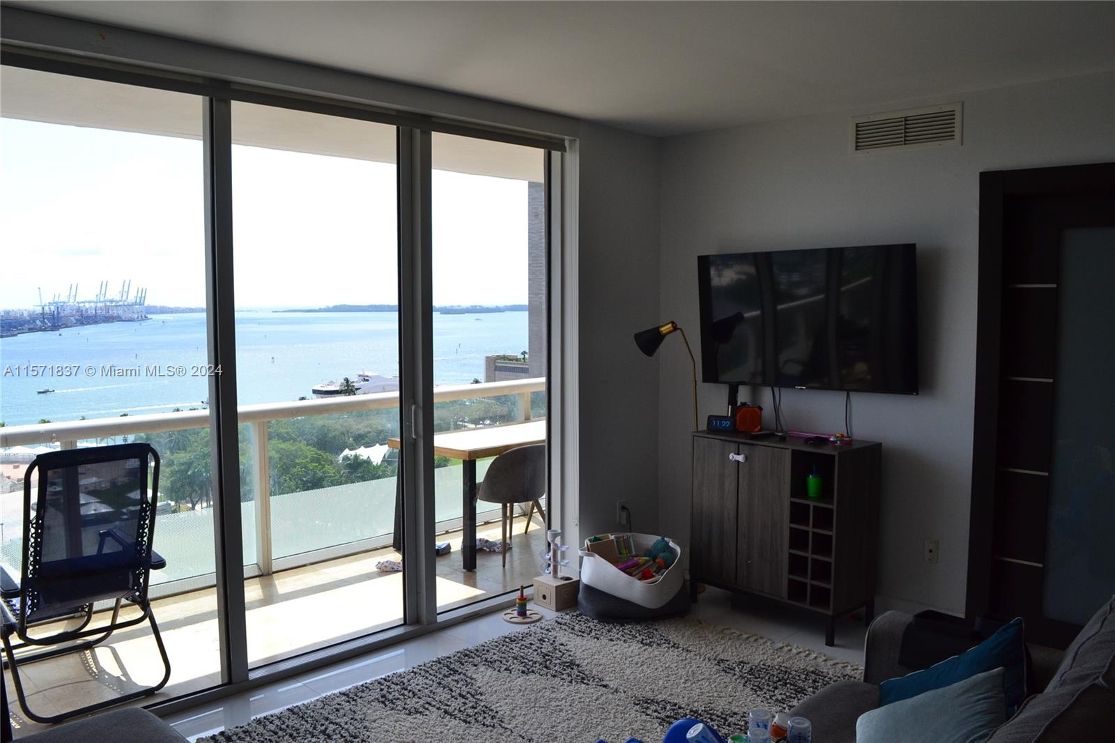 50 Biscayne Blvd # 1408