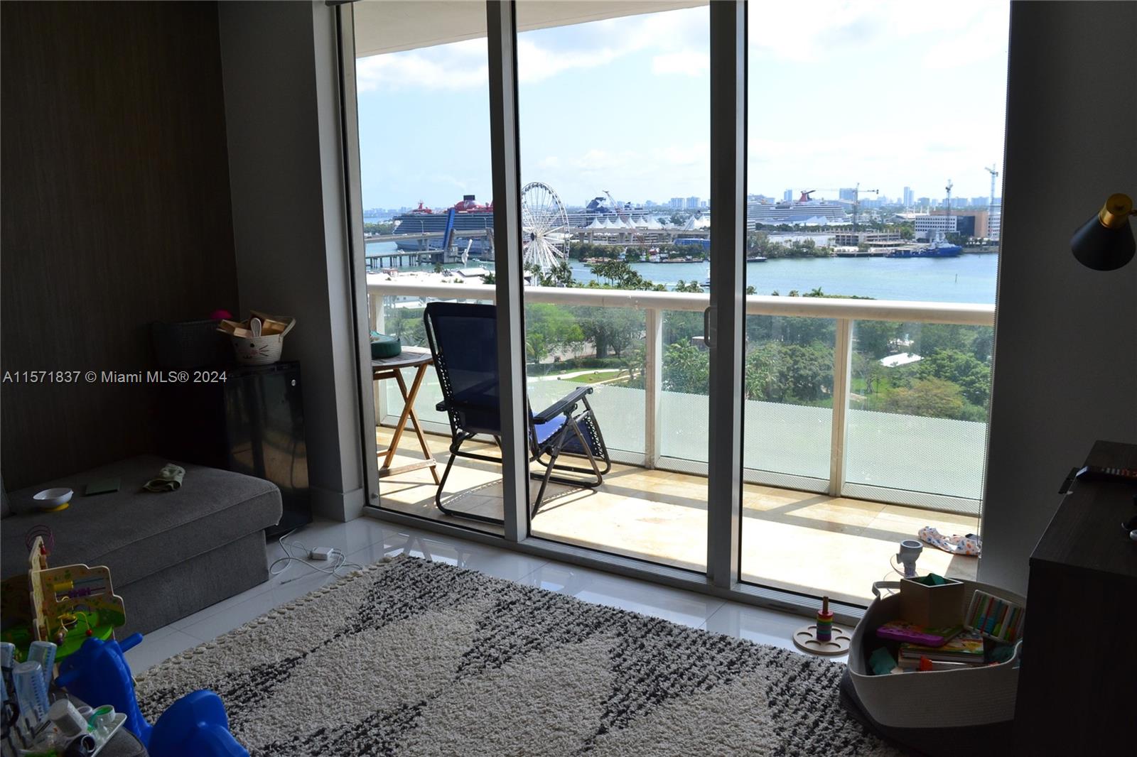 50 Biscayne Blvd # 1408