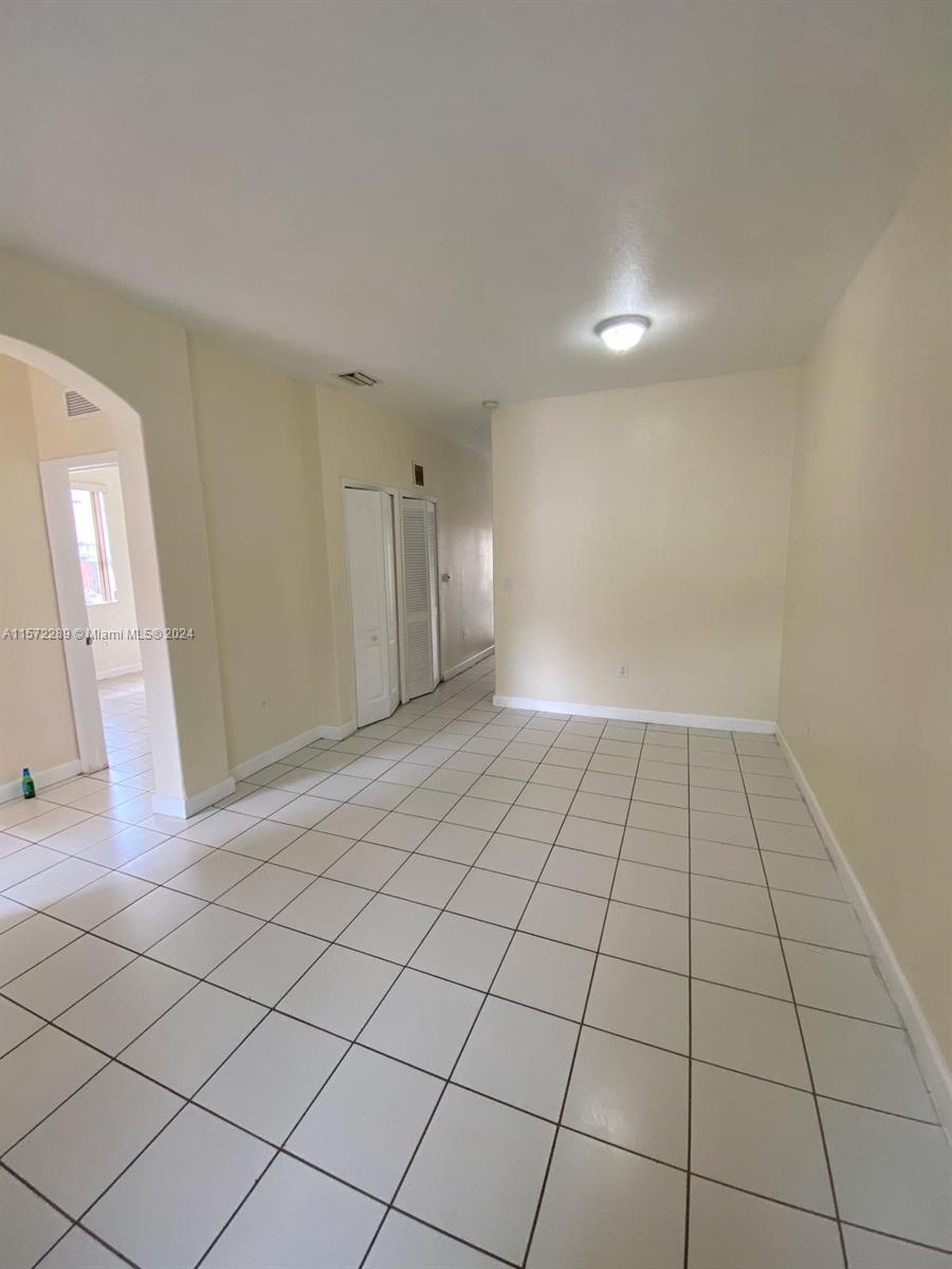1663 SE 27th Dr # 100