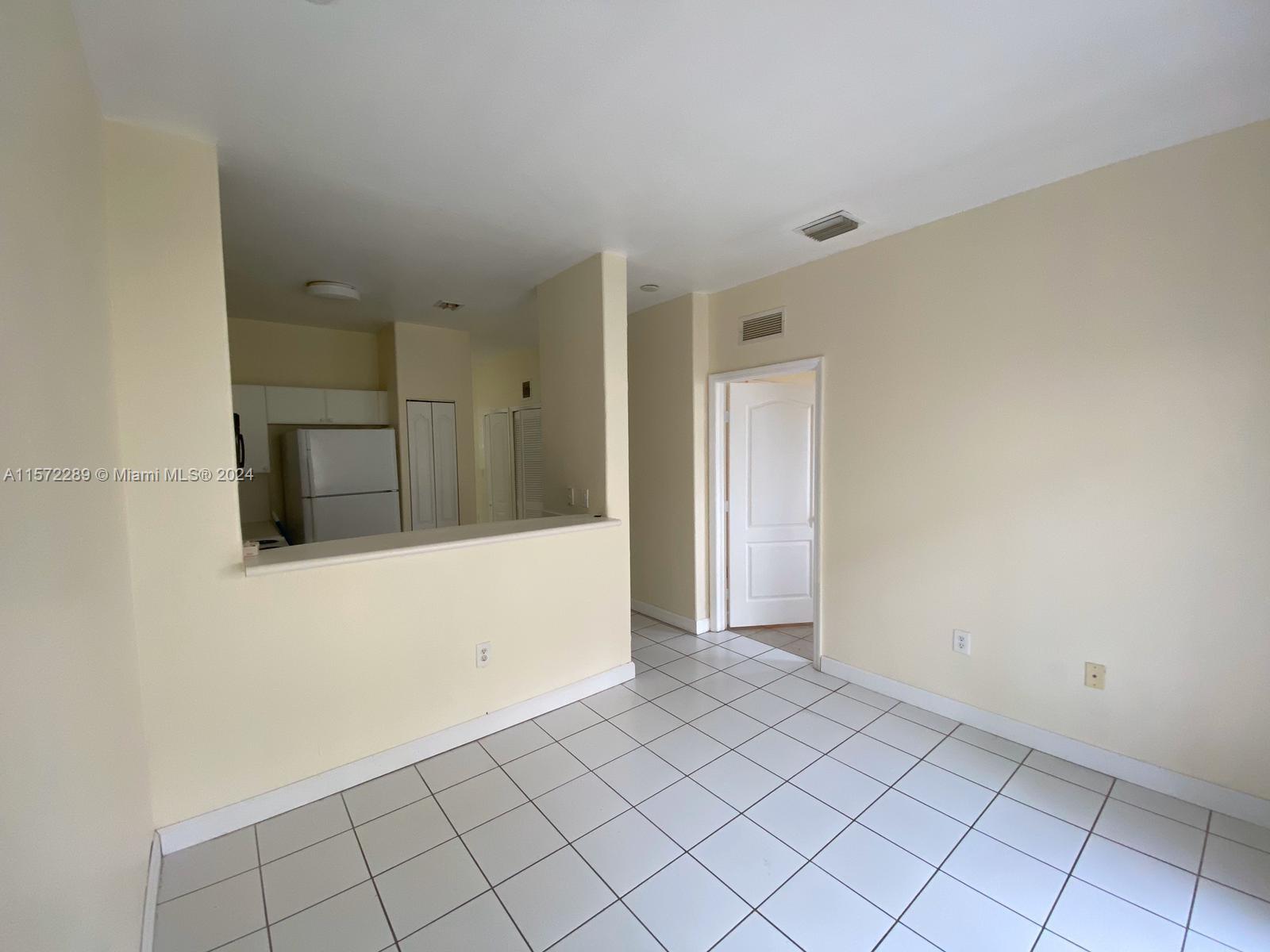 1663 SE 27th Dr # 100