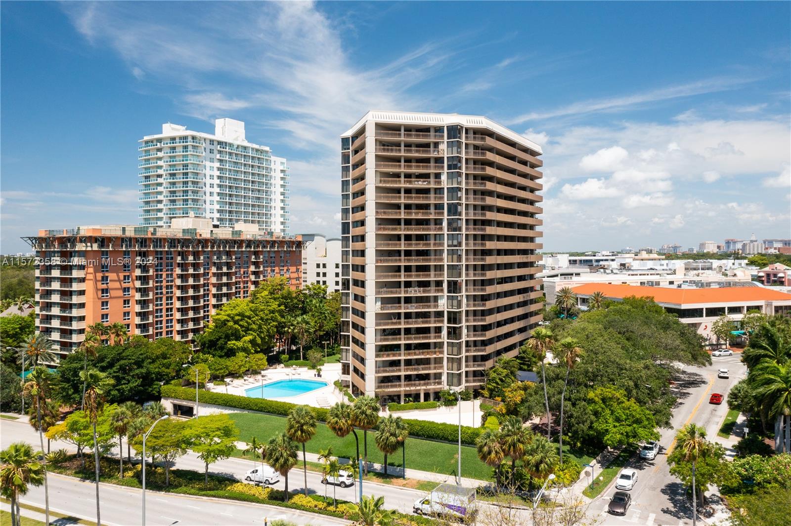 2901 S Bayshore Dr # 12E