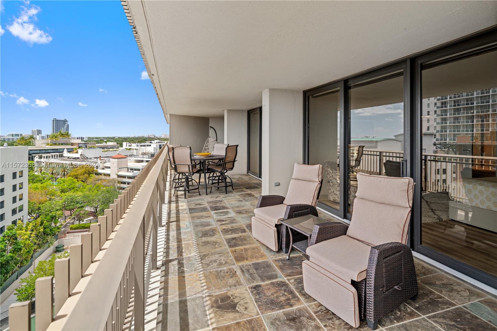 2901 S Bayshore Dr # 12E