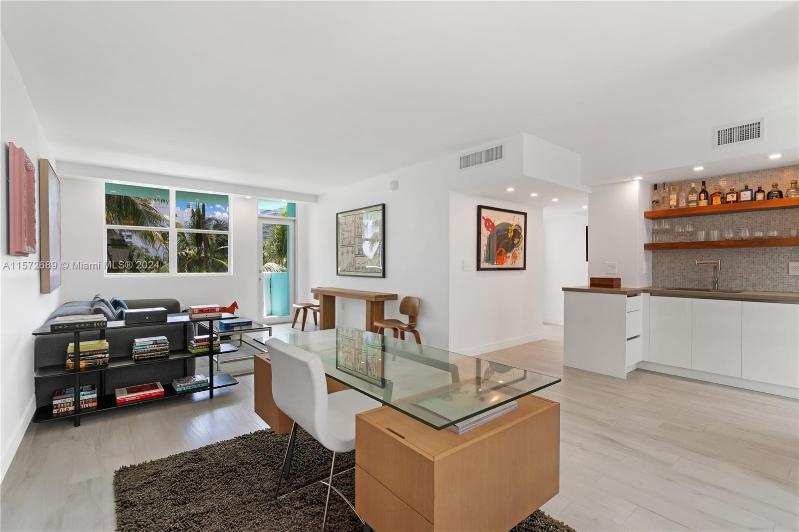 301 Ocean Dr # 303