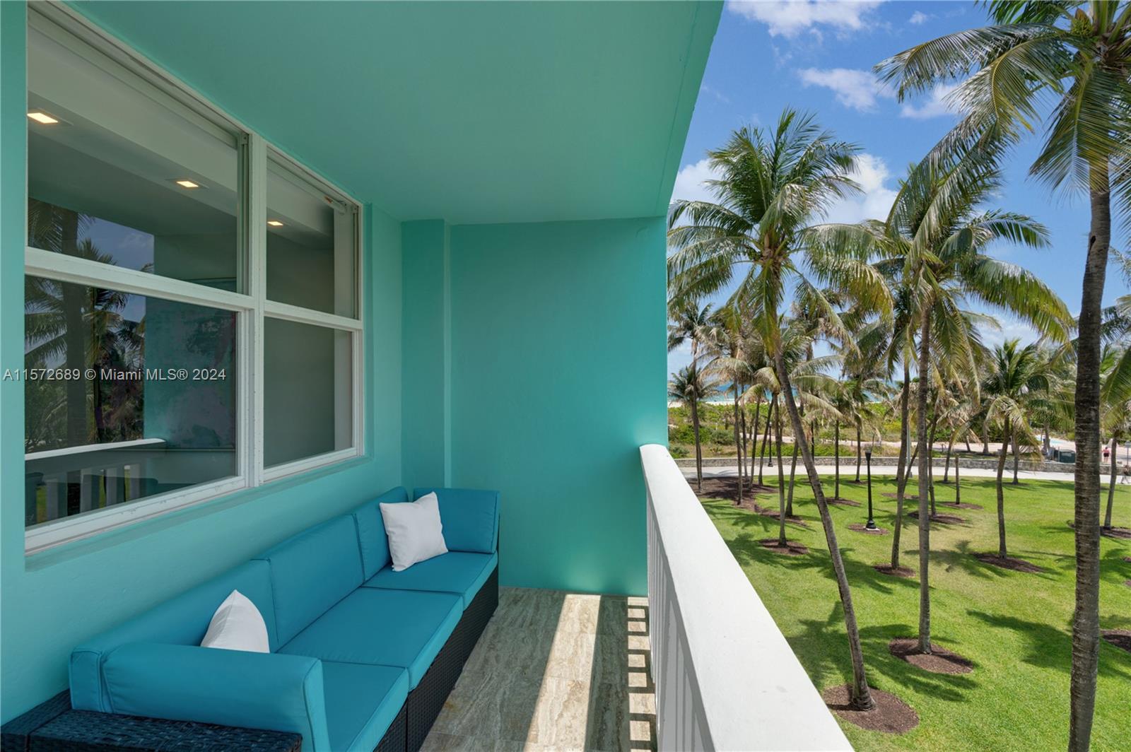 301 Ocean Dr # 303