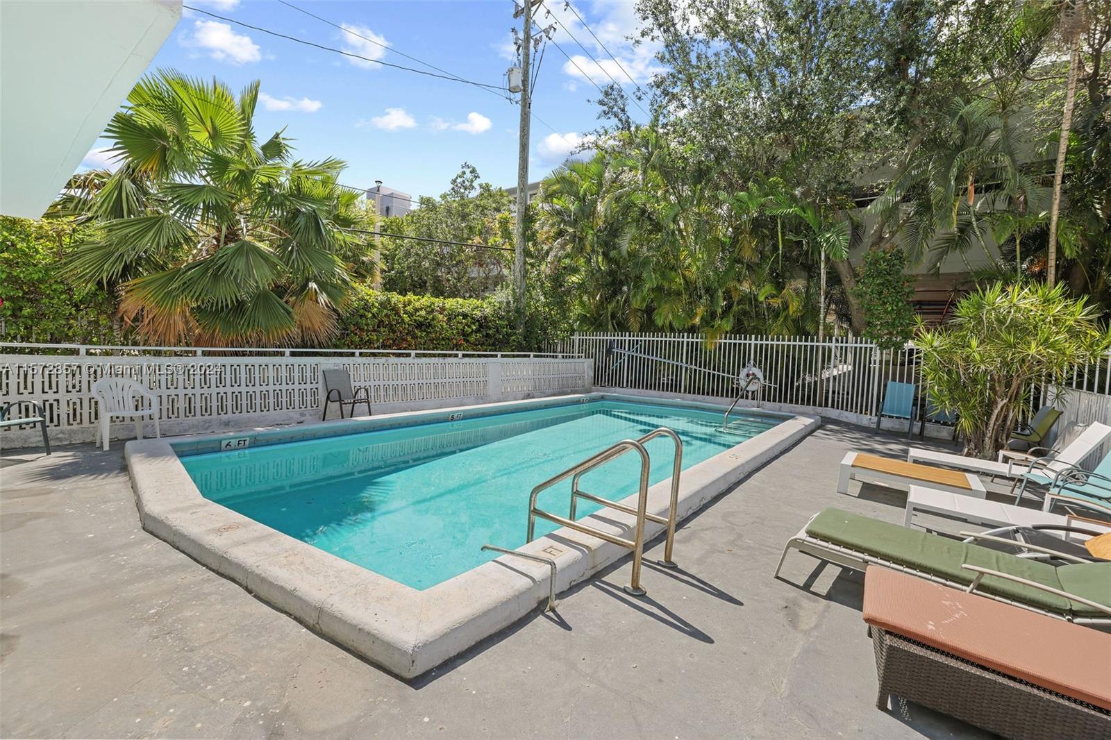 1340 Lincoln Rd # 209