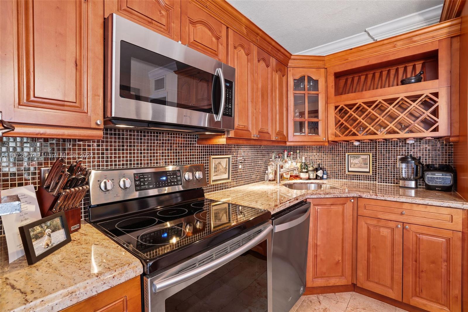 1340 Lincoln Rd # 209