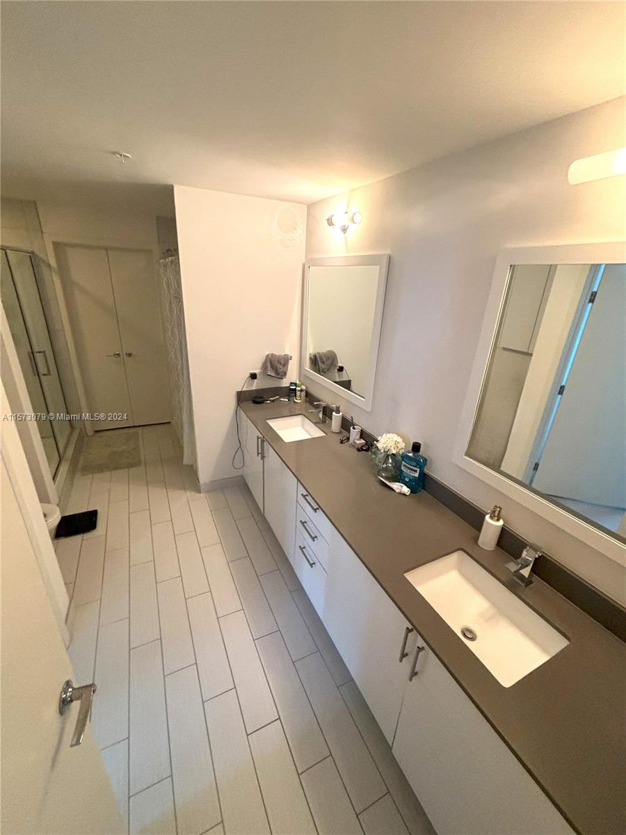 999 SW 1st Ave # 2515