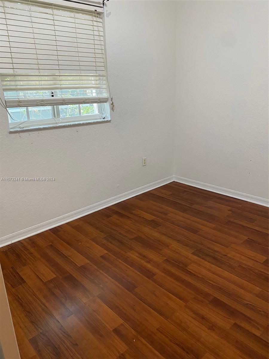 3930 SW 52nd Ave # D4