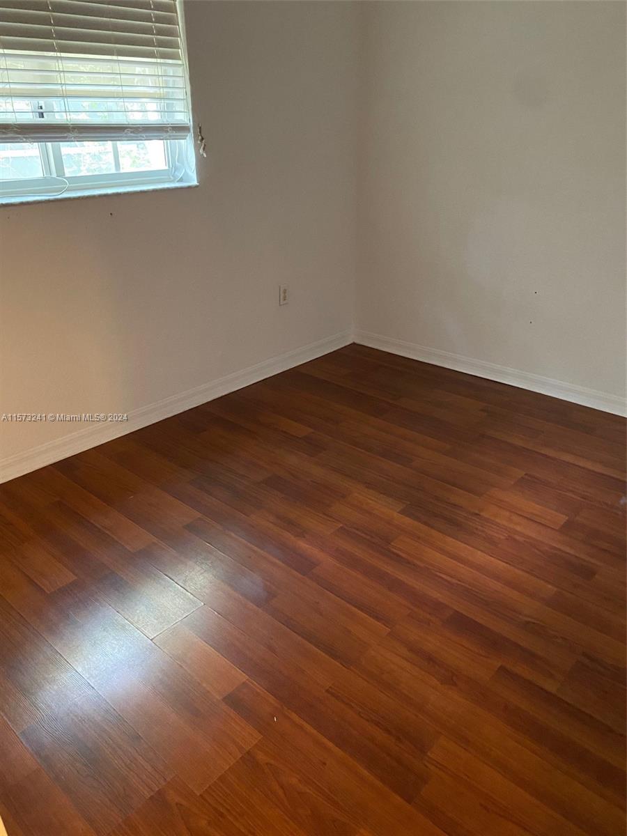 3930 SW 52nd Ave # D4