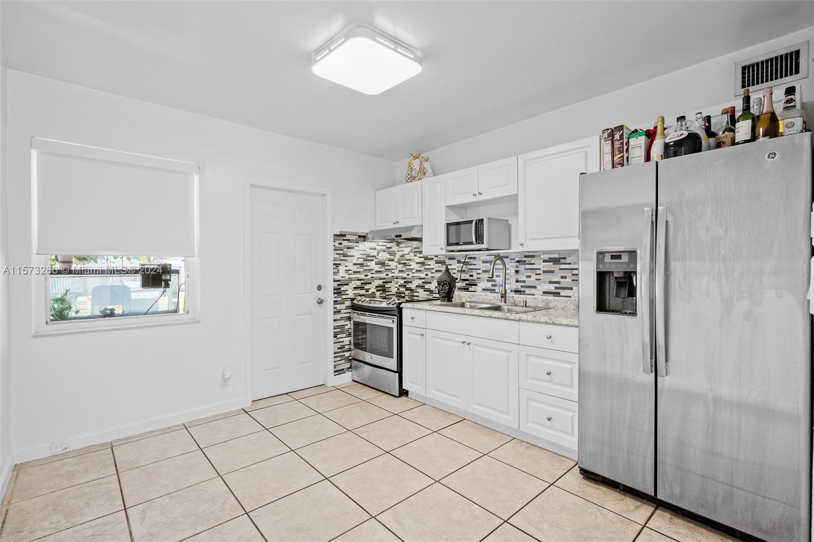23 Miami Gardens Rd