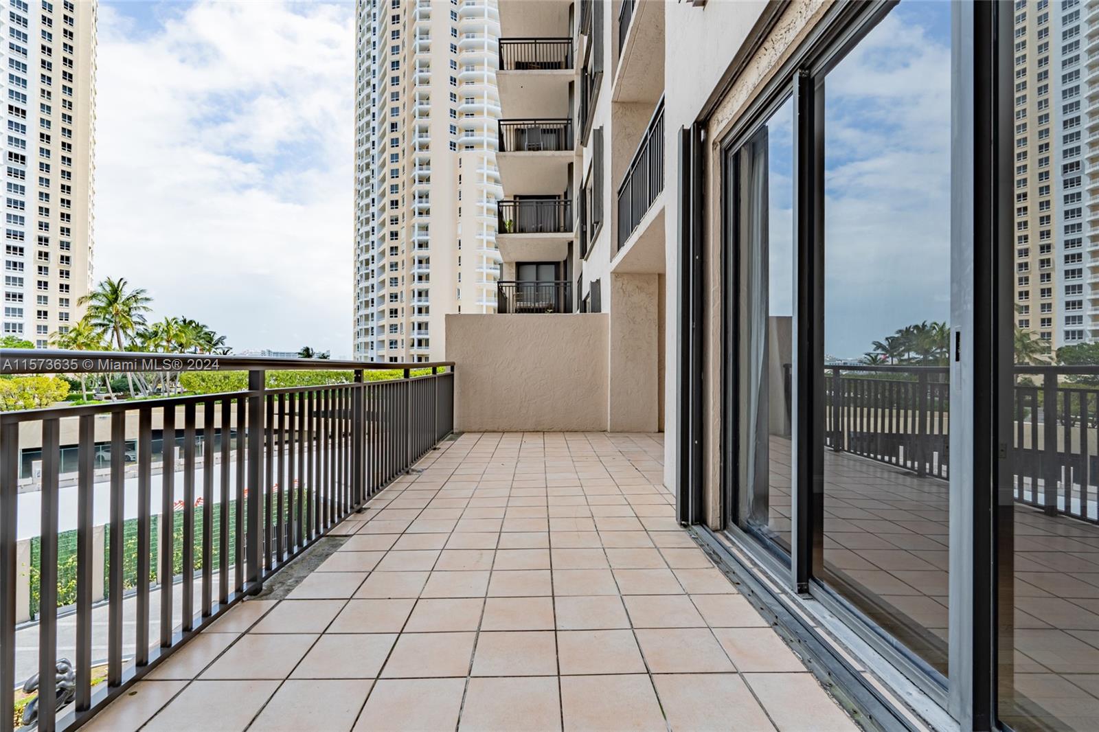 540 Brickell Key Dr # 702