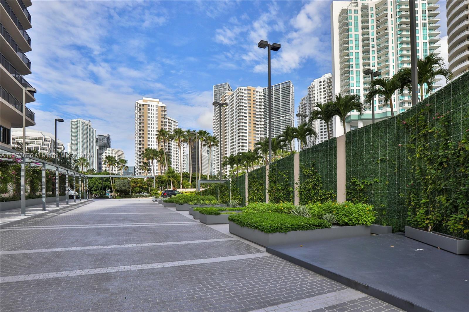 540 Brickell Key Dr # 702
