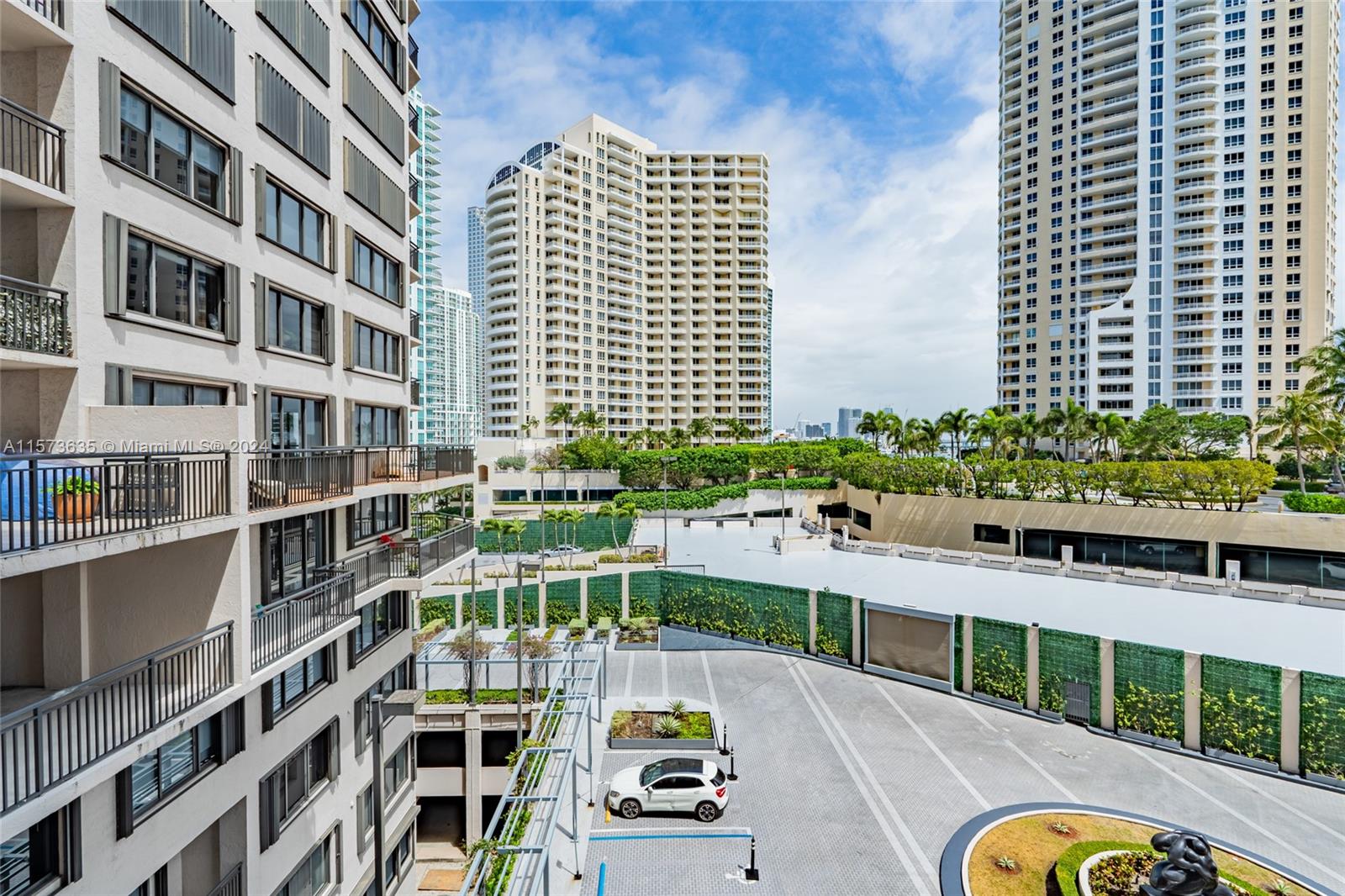 540 Brickell Key Dr # 702